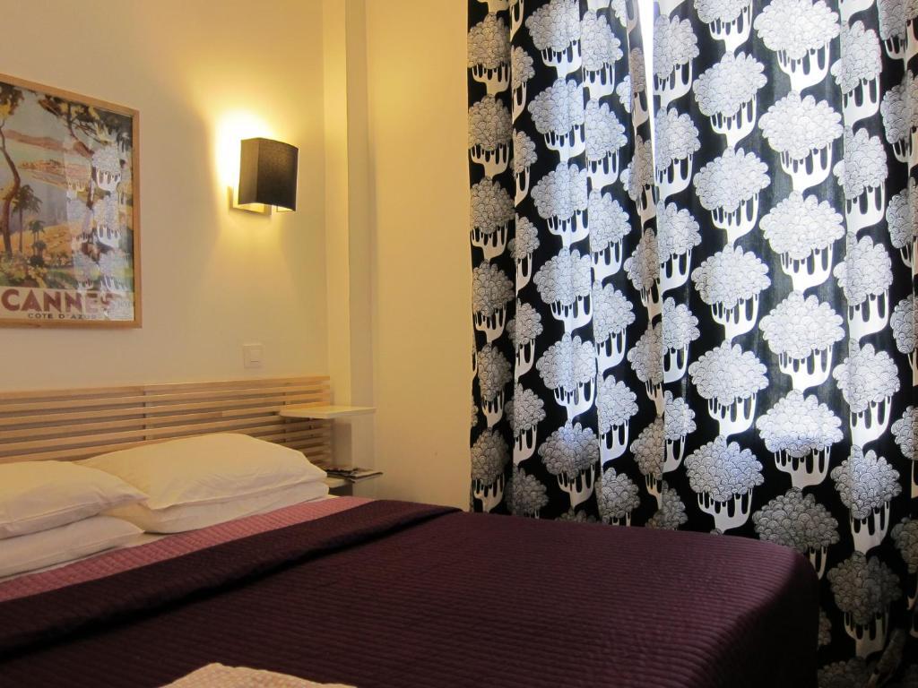 Brit Hotel Colbert Juan-les-Pins Bilik gambar